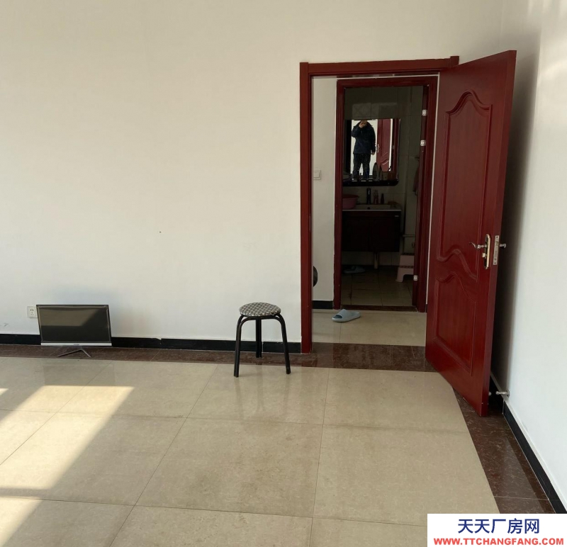唐山 遵化 龙山孵化园区，三层带院工业办公楼