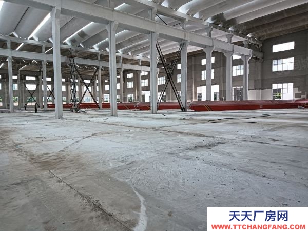 无锡宜兴经开区2800平可分租1400平标准厂房仓库出租，有行车