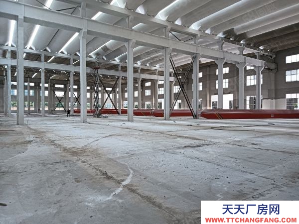 无锡宜兴经开区2800平可分租1400平标准厂房仓库出租，有行车