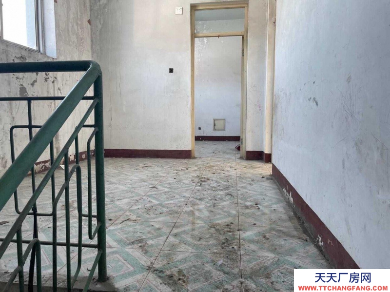 唐山 玉田 车间住宿一体化道边200平米
