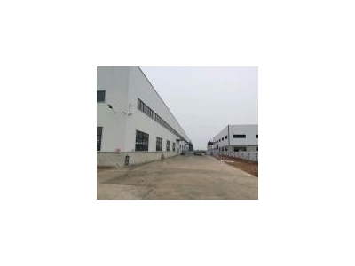 (出租) 黄冈蕲春标准厂房六栋，层高近九米，六开门，半挂车自由进出图2