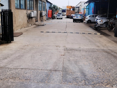 (出租) 亳州谯城院内道路宽敞安全卫生，共1680平方也可分开租，价格面议。图1