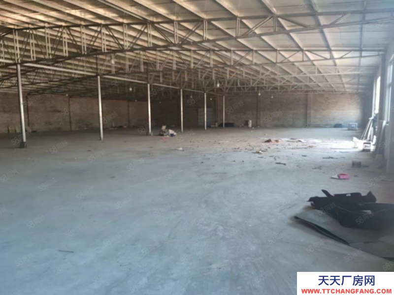 廊坊 广阳   独门独院大车进出方便，紧邻高速。