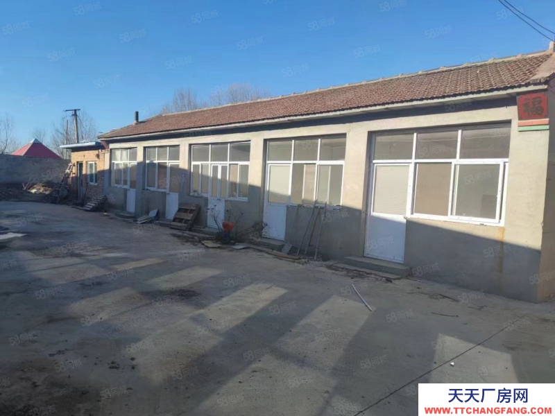 廊坊 广阳   独门独院大车进出方便，紧邻高速。