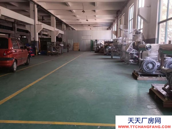 无锡滨湖胡埭1000平方标准厂房，有环氧地坪，有行车，近国道