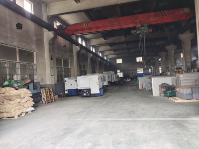 宁波北仑(出租) 春晓标准厂房2600平层高8米，价格22块，可做模具压铸等。图2