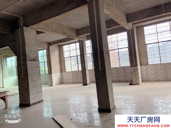 衡阳市祁东县 朝阳路金色梯田幼儿园路口 2楼厂房 400平米