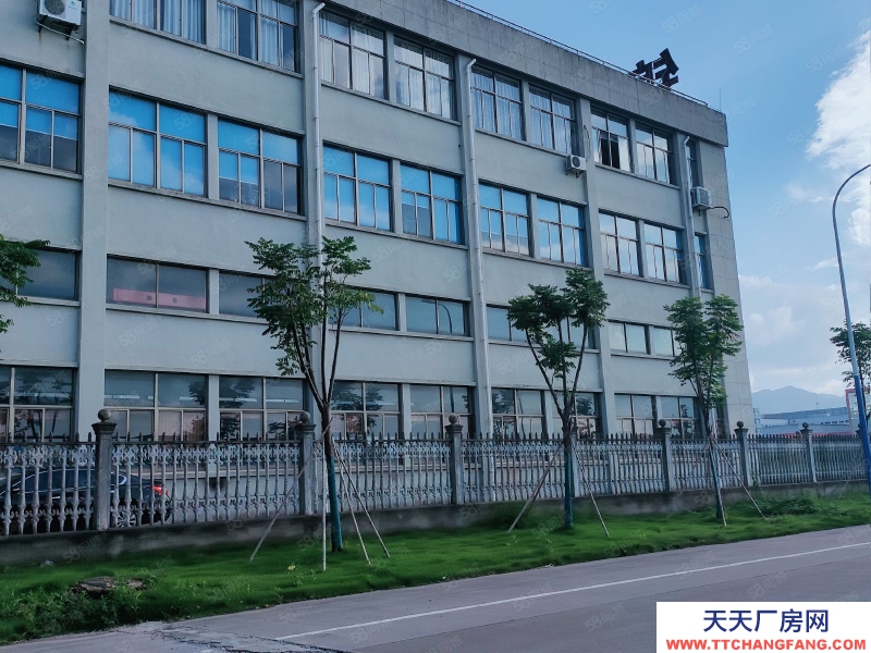 宁波北仑(出售) 出售北仑工业区占地10亩，厂房约9000平单层高10米左右