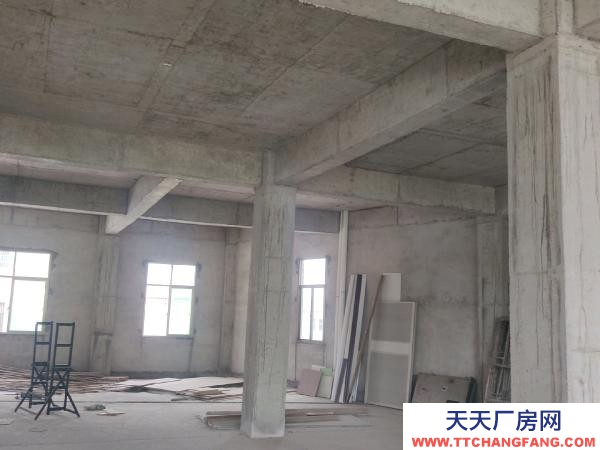 衡阳市常宁市 2楼3楼够宽敞，全部无隔断！