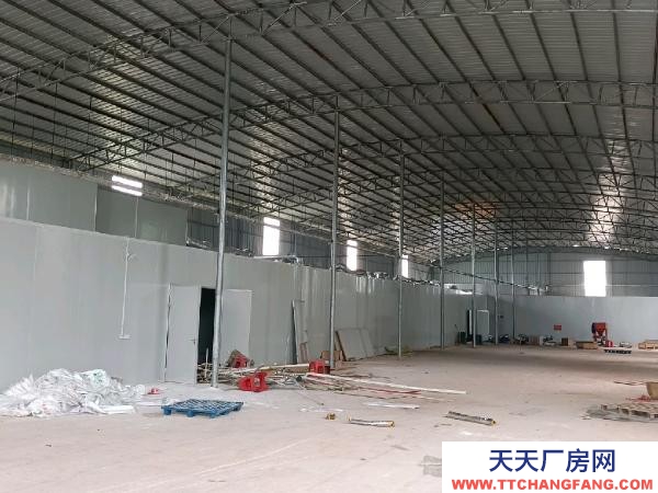 衡阳市常宁市 214线旁钢架厂房（23m×78m），四周有窗户
