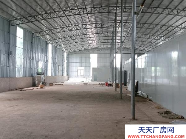 衡阳市常宁市 214线旁钢架厂房（23m×78m），四周有窗户