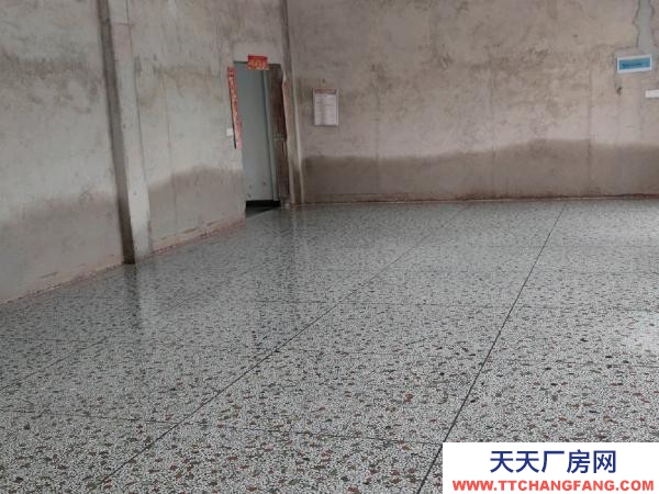 衡阳市常宁市 适合小型加工厂，也可做仓库，屋前有水泥地坪，还有300平空坪