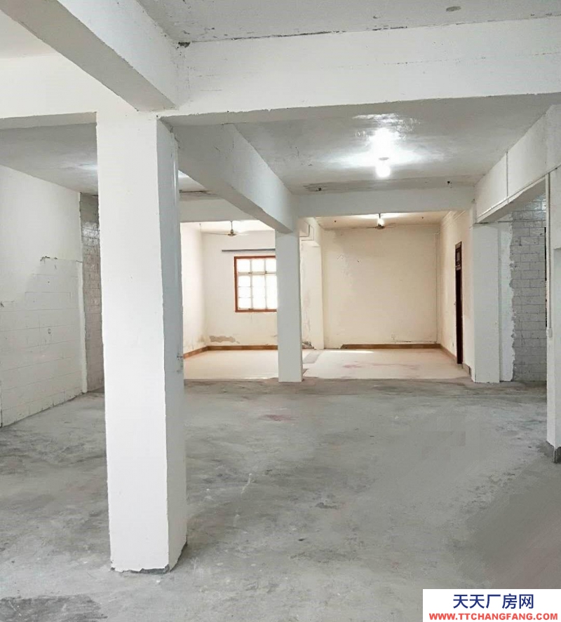 (出租)西安雁塔 长鸣路出租 仓库 门面房