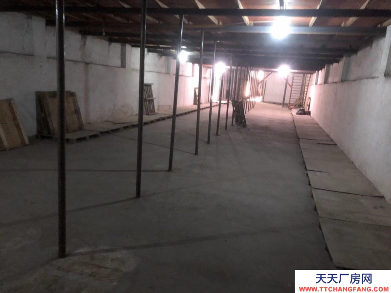 (出租) 西安新城库房出租，中介勿扰，交通便利无物业费