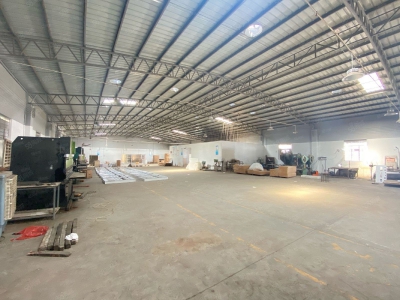 (出租) 中山西区新出单一层路边厂房800平空地大可进大车价格钜惠图2