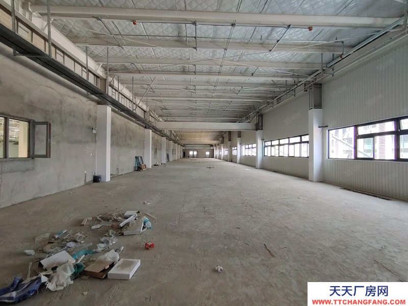 (出租)西安未央区 天章大道，草滩及高新有大面积单层厂房出租业态不限！