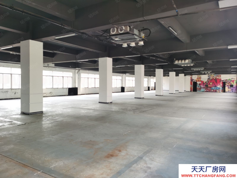 (出租) 西安雁塔高新区，太白南路地铁口，工业厂房，带空调，整层出租！