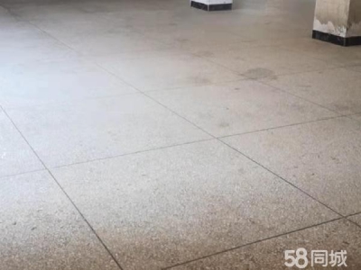 衡阳市常宁市 南门湖华侨城转角处，三面环路，可做厂房或仓库图4