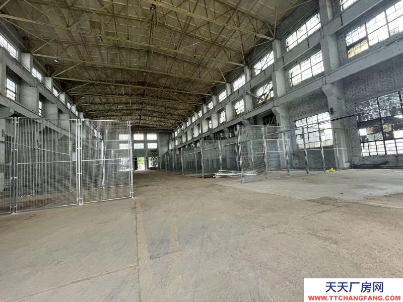 (出租) 西安灞桥东郊纺织城地铁口独院25000（汽车类型市场招租）
