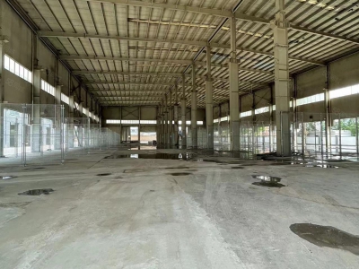 (出租) 西安灞桥东郊纺织城地铁口独院25000（汽车类型市场招租）图4