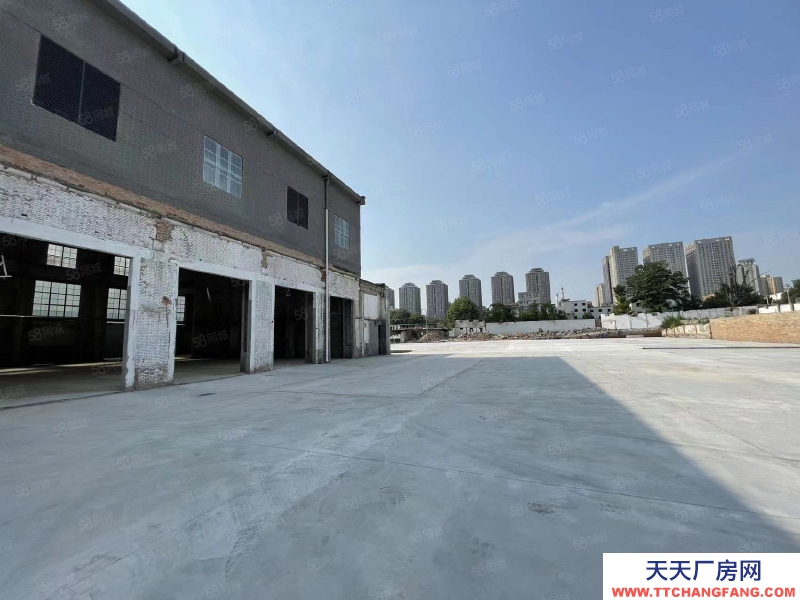 (出租) 西安灞桥东郊纺织城地铁口独院25000（汽车类型市场招租）