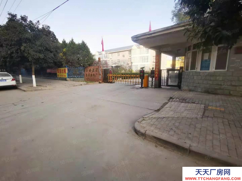 (出租) 西安高陵泾高南路4000厂房 手续齐全可环评 可进半挂 可分割