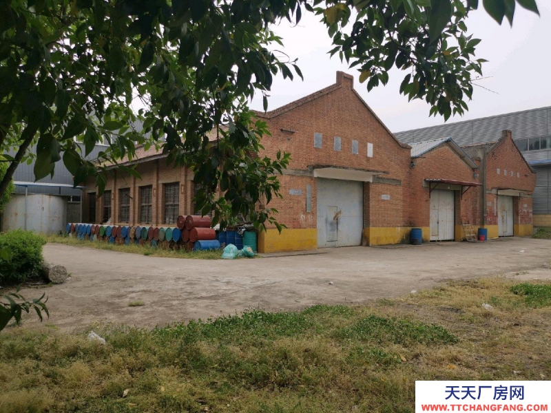 (出租) 西安周至三层旧办公楼一栋，三大间车间，独立厨房
