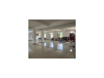 (出售) 恩施恩施市七里坪网红公园附近 场坝3000平方 挂车自由出入 国有土地图1