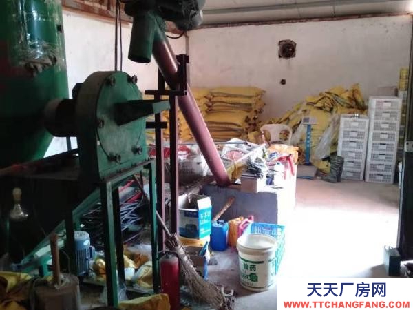 衡阳市衡东县 厂房分a.b两部分，共计1500平方，水电齐全，价格面议。