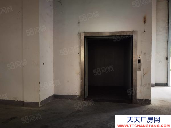 无锡惠山堰桥园区标准厂房8000平，层高10米，起吊8.5米，价格面