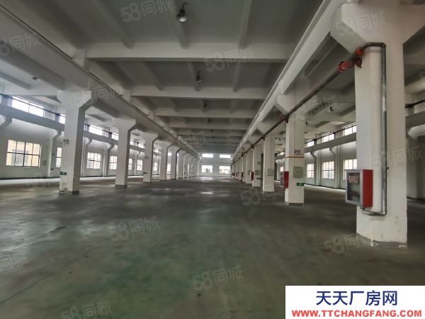无锡惠山堰桥园区标准厂房8000平，层高10米，起吊8.5米，价格面