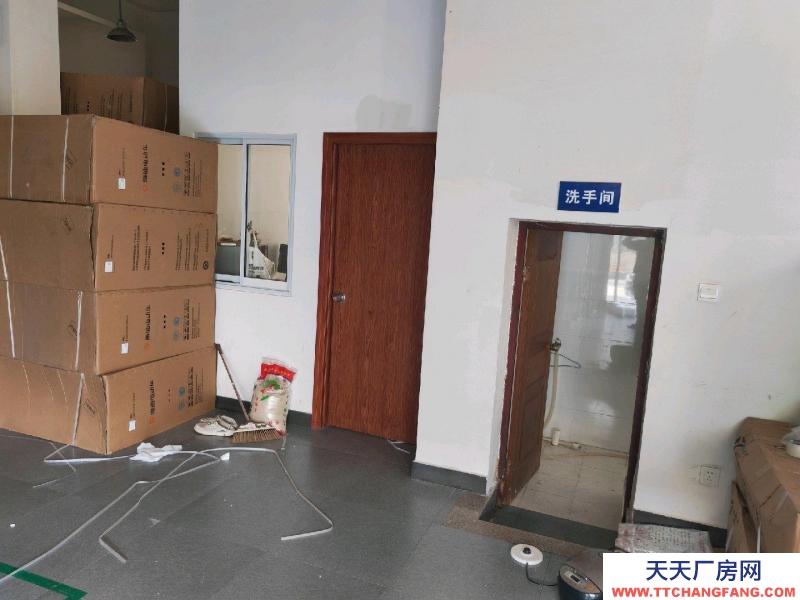 宁波象山(出租) 地理位置优越，大小车停车卸货方便