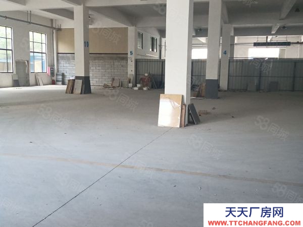 无锡锡山区东港 独门独院标准厂房4000，层高5米带办公室宿舍以及食堂