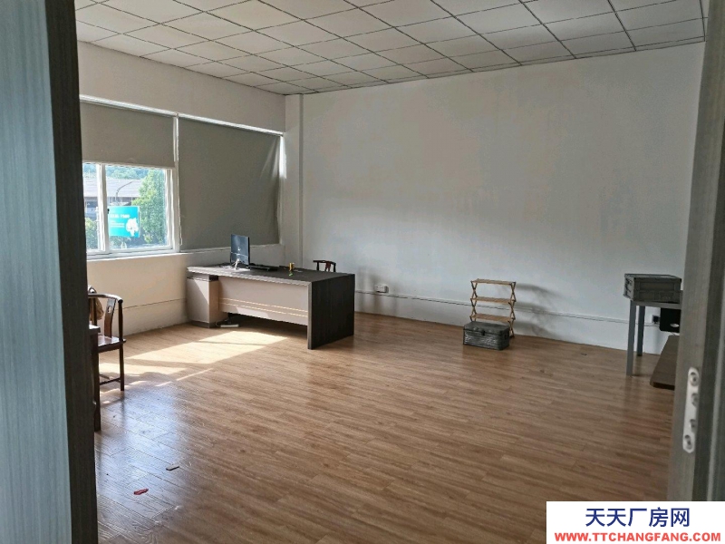 宁波宁海(出租) 500平方有配办公室，直达货梯，有需要可以直接来看