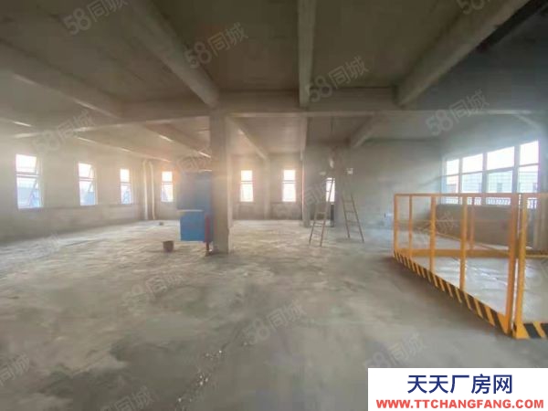 湘潭市岳塘区高新工业园内，771平双层厂房可按行车