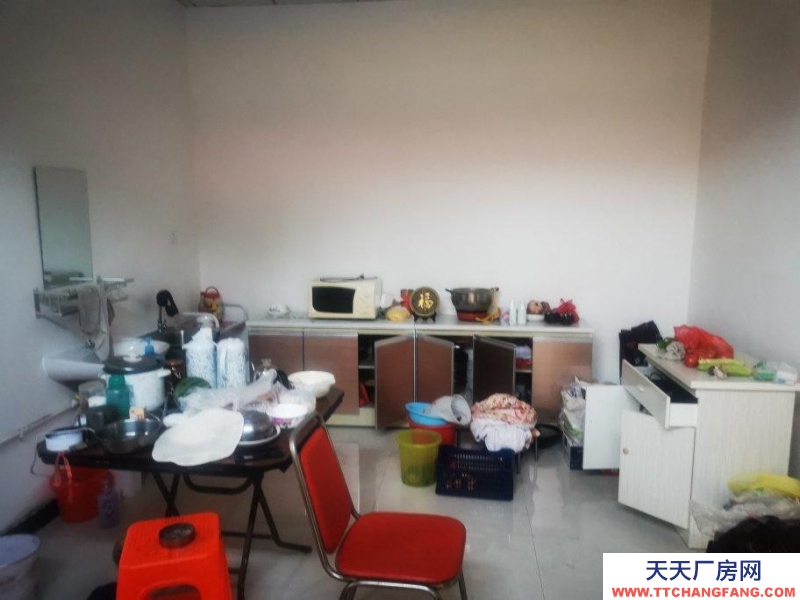 廊坊 霸州 出售独门独院正房小三间胜芳博览城国际物流附近。