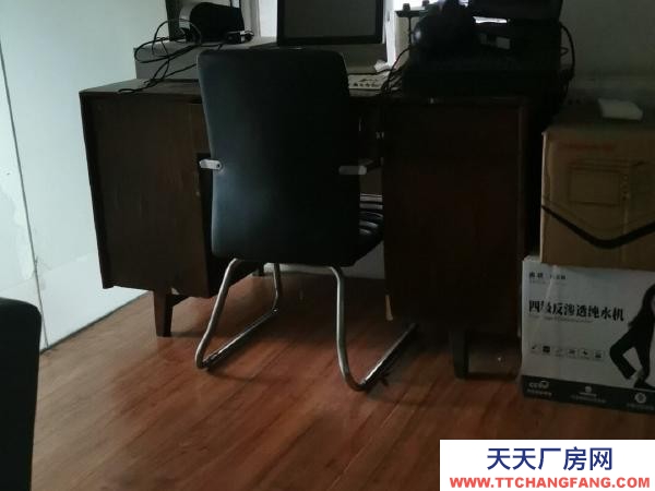 (出租) 安全，人，停车方便免费