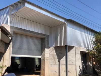 (出租) 咸阳秦都房屋高7米,宽20米、南北长48米、水泥全部硬化、光线好。图2