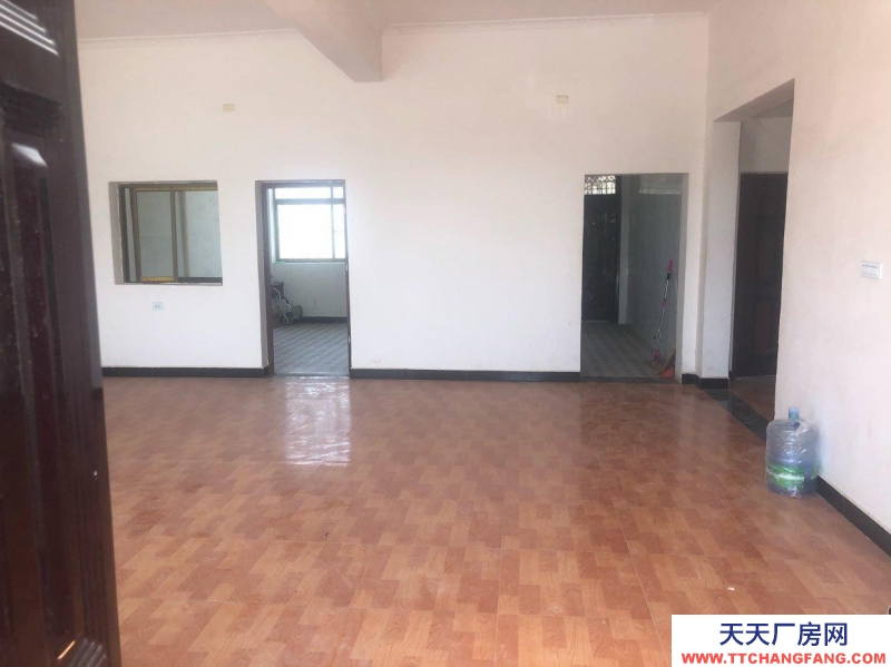 (出租) 咸阳渭城民房院子大房屋格局3室一厅有后院。厕所在房内。