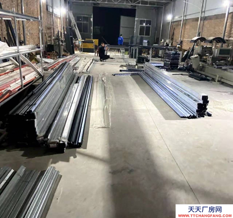 (出租)咸阳三原 带住房办公区，可当仓库，低价出租！