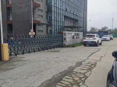 无锡锡山区安镇大成工业园仓库厂房出租，可分租1000平方起租，配套齐全图3