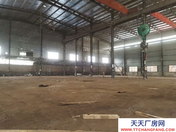 湘潭市雨湖区北二环路标准钢构厂房出租，配备多台行车