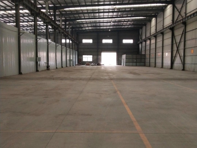 (出租) 咸阳秦都工业园区内4000㎡标准厂房出租，办公住宿一千五平（可分割）图1