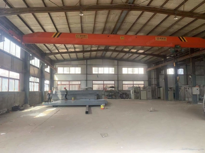 (出租) 咸阳秦都区马庄高速边1200平独院厂房出租 带航车图1