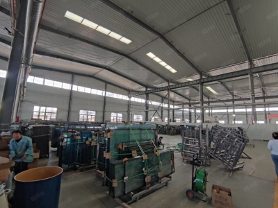 (出租) 咸阳兴平槐里西路1500平厂房带行车，办公住宿！图1