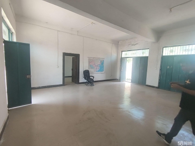 (出租)咸阳礼泉 自家厂房,交通便利，高速出口，钢结构厂房带自盖办公房图2