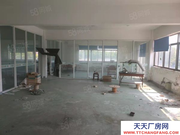 常州金坛原房东，独门独院，3300平，单层火车头厂房，120元