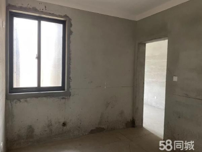 常州溧阳仓库出租，东门大统华对面，运输货物交通便利，道路宽敞。图2