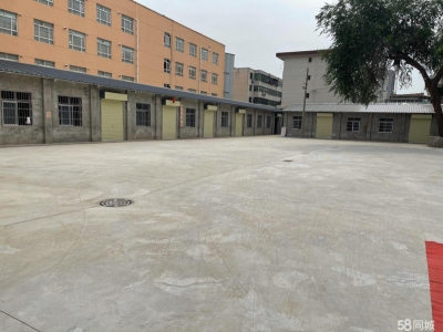 (出租) 渭南临渭院内设有卫生间，库房干净整洁，交通十分方便。图1