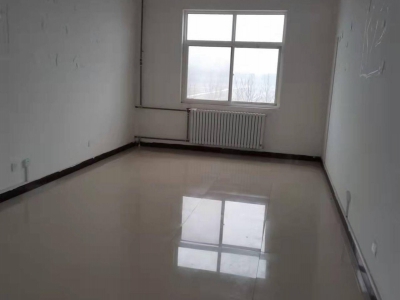 (出租) 宝鸡陈仓虢镇瑞驰物流院内维修车间、大小库房、办公用房图1